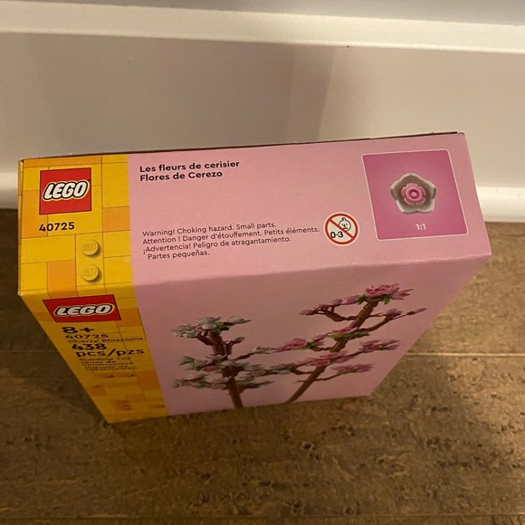 LEGO Cherry Blossoms (#40725)-NIB - Picture 5 of 5
